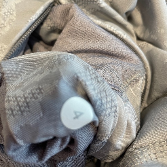 Lululemon Travel to Track Jacket Gray—Excellent Condition! Pockets-Lightweight-4 - Picture 11 of 13